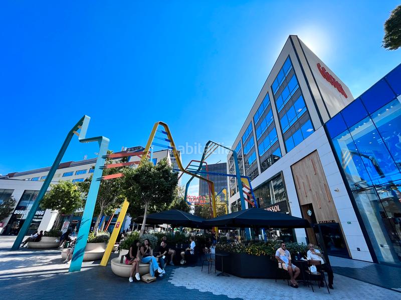 Foto a55fc34e-2e84-490f-9501-653110ed471e. Lloguer oficina amb calefacció aparcament a Provençals del Poblenou Barcelona