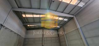 Rent Industrial building in Carrer c 14