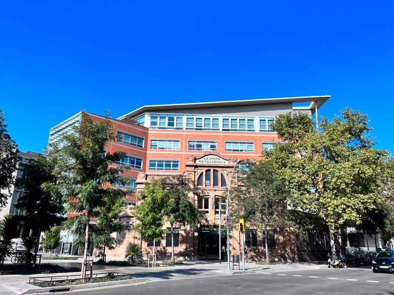 Foto 53d2ee8c-f3b5-4e43-9c4f-5366e49ad3c9. Location bureau avec chauffage parking dans El Parc i la Llacuna del Poblenou Barcelona