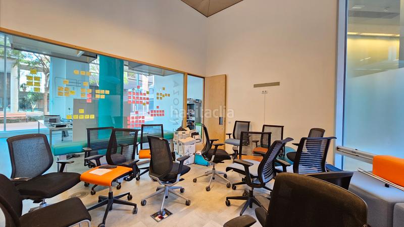 Foto c4f65b5a-12e6-49cf-87d1-d24e017f36cc. Location bureau avec chauffage parking dans El Parc i la Llacuna del Poblenou Barcelona