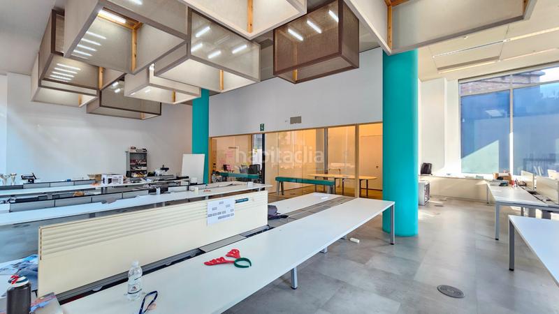 Foto 0c778752-affb-4173-9bfb-184427ef06e2. Lloguer oficina amb calefacció aparcament a El Parc i la Llacuna del Poblenou Barcelona