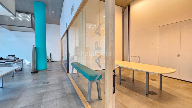 Foto 67555e22-9142-4e26-b906-e67cba34e028. Lloguer oficina amb calefacció aparcament a El Parc i la Llacuna del Poblenou Barcelona