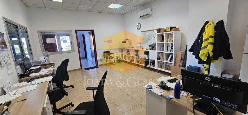 Foto 32467889-5d63-46bd-98ab-df889463e3d5. Miete fabrikhalle in carrer dels tintorers 15 in Olesa de Montserrat