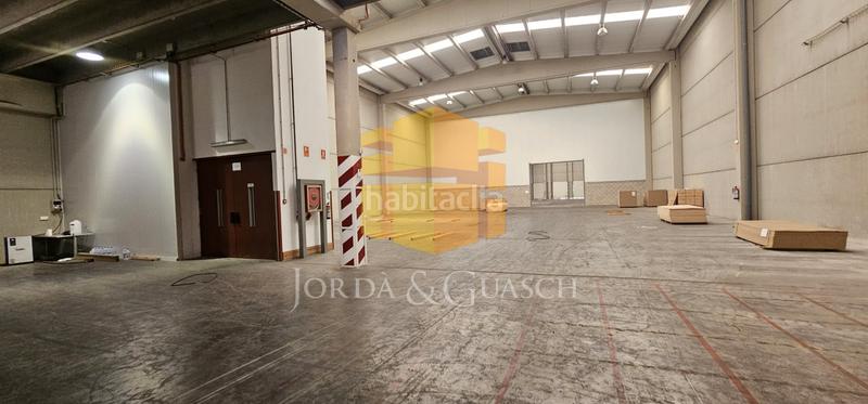 Foto fbc7c62b-3879-4b40-b745-6583c857fed9. Miete fabrikhalle in carrer dels tintorers 15 in Olesa de Montserrat