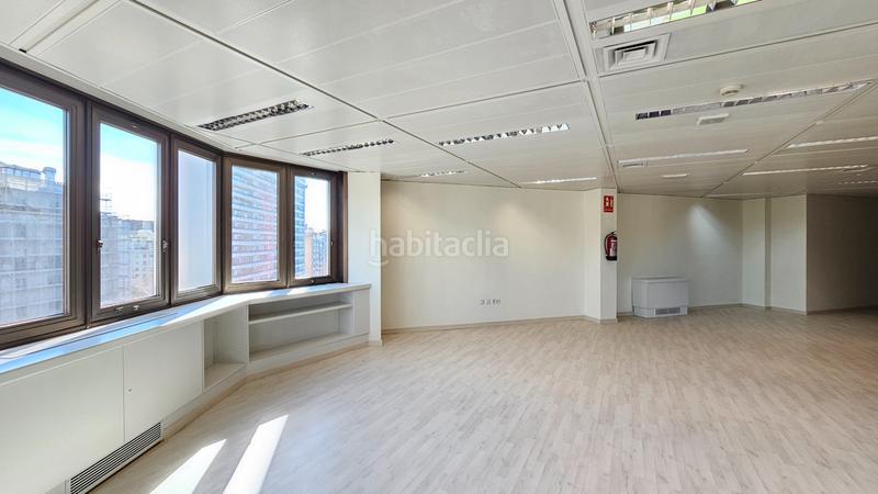 Foto 326a6569-fc08-4884-8c4e-f7b50a1bda0f. Alquiler oficina en Barri de les Corts Barcelona