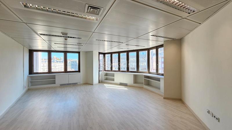 Foto 37c6dab8-c63b-41a9-8279-748783fee3a9. Alquiler oficina en Barri de les Corts Barcelona