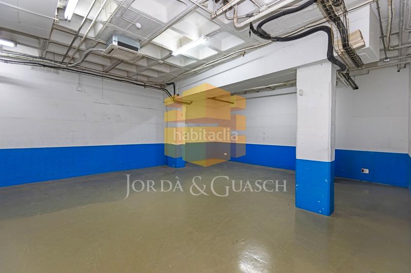 Foto 1286c108-7bf7-415a-9ea2-35d84d139629. Local comercial a avinguda de madrid 150 a Sants Barcelona