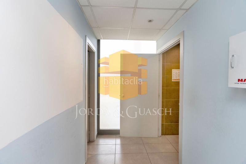 Foto 3eb1bb5a-9a8f-4108-8b4b-6c5ef0c2ddc0. Local comercial a avinguda de madrid 150 a Sants Barcelona