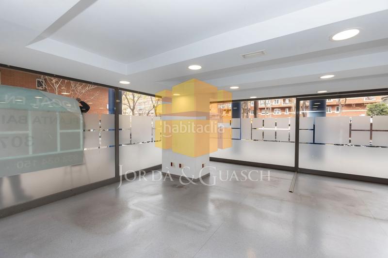 Foto 8d9e4193-5a97-4798-aea4-9d92b9a6db6c. Local comercial a avinguda de madrid 150 a Sants Barcelona
