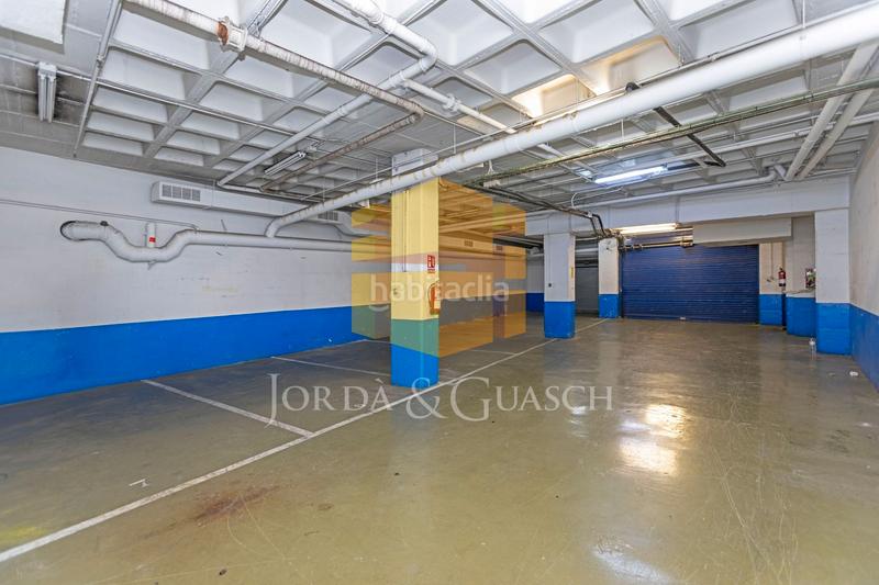 Foto f92ef528-c686-4944-9d22-bb65014cf309. Local comercial a avinguda de madrid 150 a Sants Barcelona