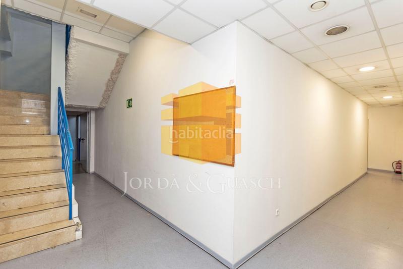 Foto 0a347cc8-72d8-408f-b4fe-1878184eac7f. Local commercial dans avinguda de madrid 150 dans Sants Barcelona