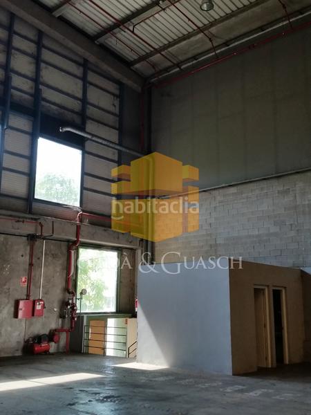 Foto 37f166a7-1a02-4712-9ee4-55aee8210051. Rent industrial building in carrer número 29 102 in Barcelona