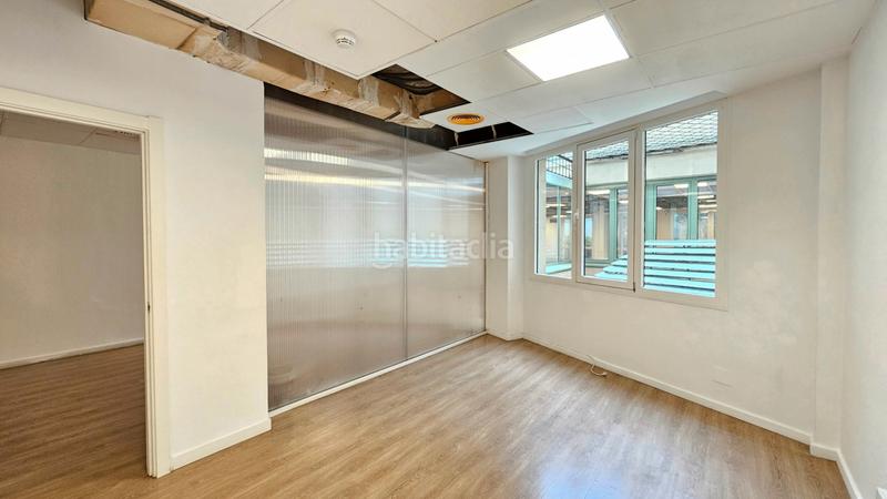 Foto 3bc36a43-6864-4867-ad70-b2198c1f0a63. Location bureau avec chauffage dans Dreta de l´Eixample Barcelona