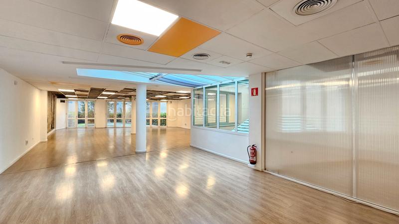 Foto d86bcb2e-b9b9-4c6e-8c00-b6e807ac2421. Location bureau avec chauffage dans Dreta de l´Eixample Barcelona