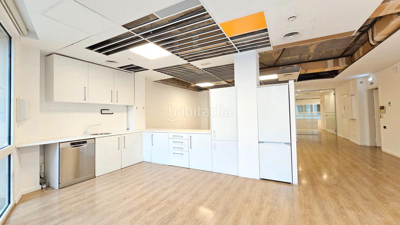 Foto edddb0f3-d742-4a70-9c4c-828c38cff693. Location bureau avec chauffage dans Dreta de l´Eixample Barcelona