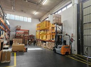 Lloguer Nau industrial a Carrer dels motors 382