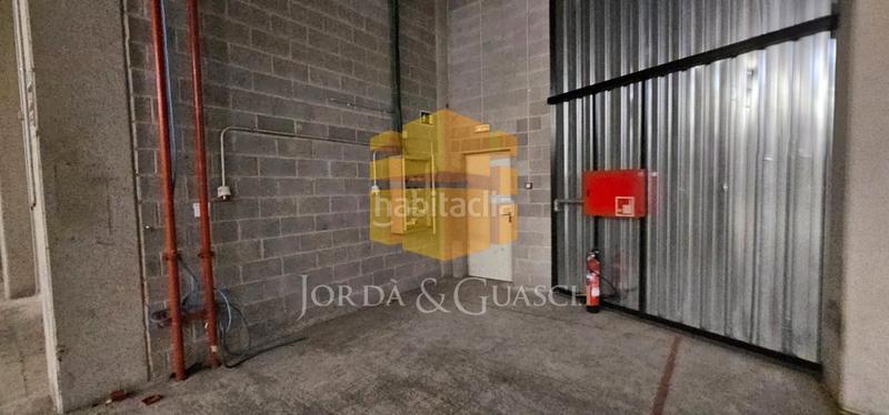 Foto e602373c-a635-46c7-bb81-5092a5d50aec. Miete fabrikhalle in calle comp schumann 25 in Zona Industrial Rubí
