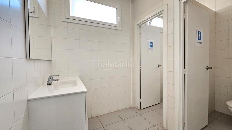 Foto d456df19-8bfd-4d98-b37f-341214f3afe2. Rent office space with heating parking in Barri de les Corts Barcelona