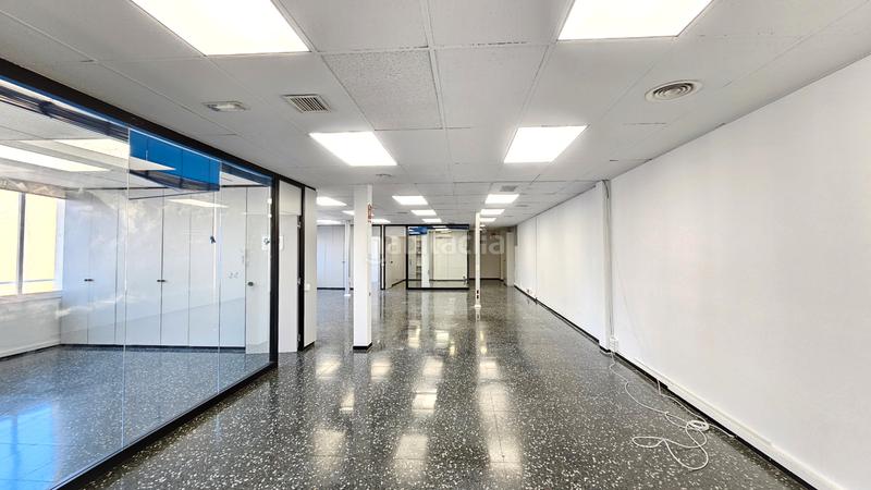 Foto e52e01e0-2928-4620-9d1b-934b284b9482. Rent office space with heating parking in Barri de les Corts Barcelona