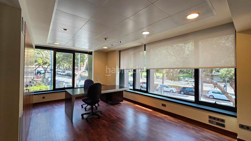 Foto 5ba2171d-460c-46d4-9349-f77b7aa188d4. Location bureau avec chauffage parking dans Barri de les Corts Barcelona