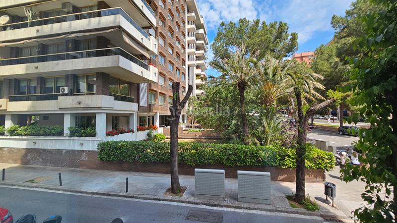 Foto 7d7d8d3d-82bb-4b85-abc1-37c54013861a. Location bureau avec chauffage parking dans Barri de les Corts Barcelona