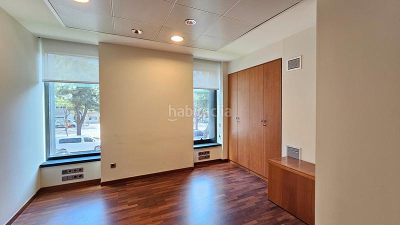 Foto a44f3879-4fc1-4ef3-b70d-8b01818a3c8a. Location bureau avec chauffage parking dans Barri de les Corts Barcelona