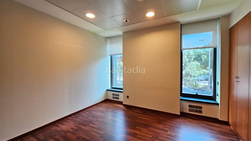 Foto b723fcb5-54da-4315-868b-f5ca5c443c9e. Location bureau avec chauffage parking dans Barri de les Corts Barcelona