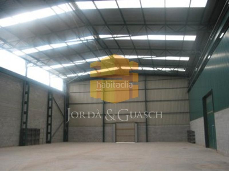 Foto 10ab2522-8121-4d58-bdbb-0afbdf56b6b8. Rent industrial building in carrer barcelona 1 in Abrera