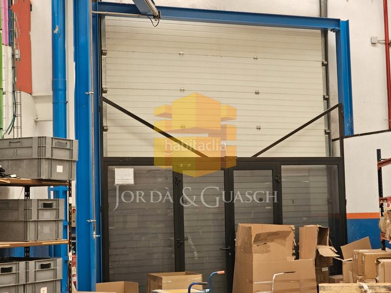 Foto 2f41d52e-1a9e-40c1-b81b-969bb1c50c6c. Affitto capannone industriale in carrer del gran capità 7 in Sant Joan Despí