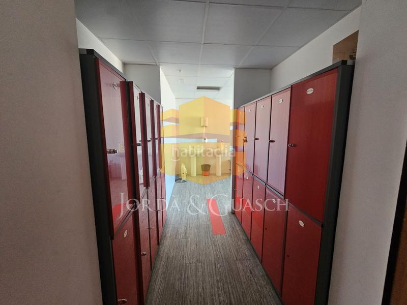 Foto 5605302e-f166-434e-843e-3ece7c4e2d2b. Affitto capannone industriale in carrer del gran capità 7 in Sant Joan Despí