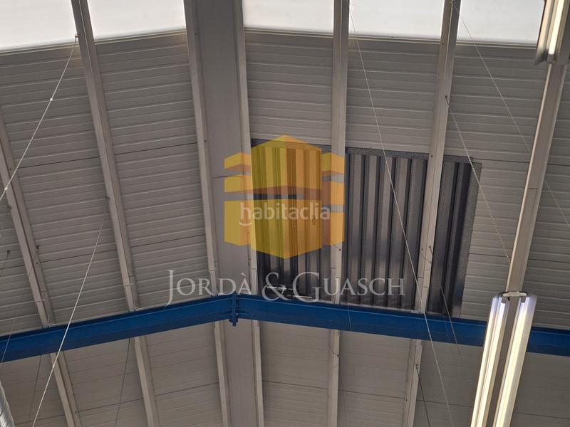 Foto 9c364f27-9b06-4f66-bf8d-7d8c602b65f3. Affitto capannone industriale in carrer del gran capità 7 in Sant Joan Despí