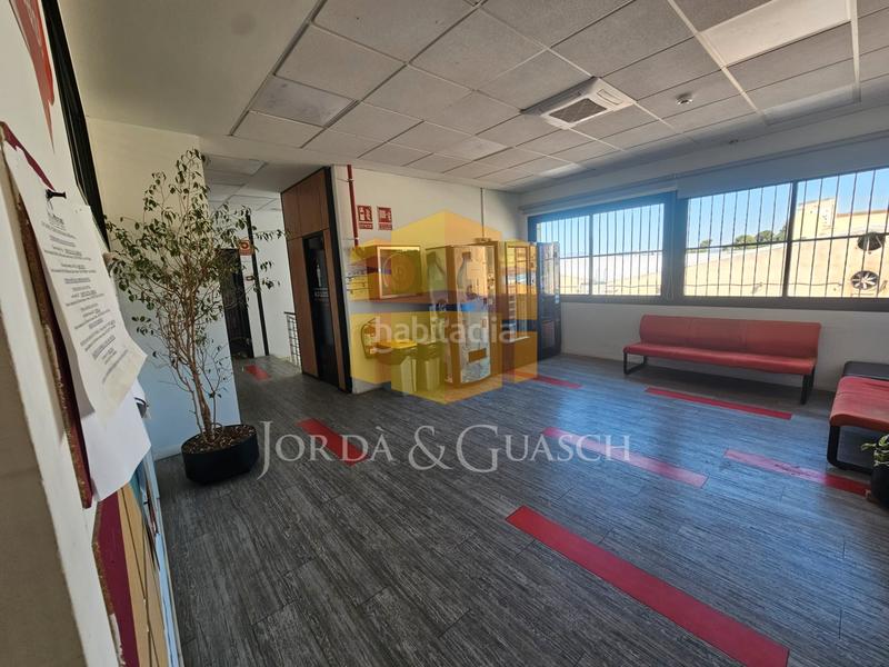 Foto a5f48ebe-f612-4066-a6a8-64c132cb345e. Affitto capannone industriale in carrer del gran capità 7 in Sant Joan Despí