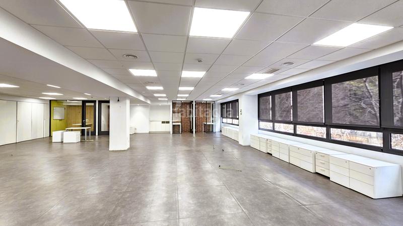 Foto 6e304c80-0970-4f79-b252-11b0c6b0a9b5. Rent office space with heating in Dreta de l´Eixample Barcelona