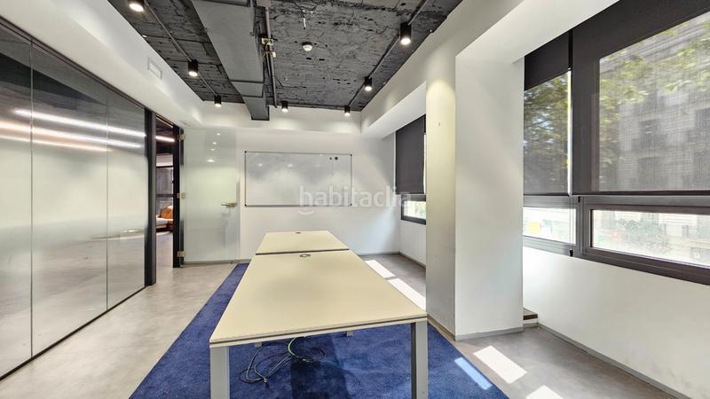 Foto ce8c0817-1971-4b82-a963-290836cd7b58. Rent office space with heating in Dreta de l´Eixample Barcelona