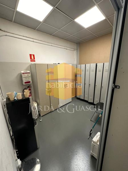 Foto ee1daf60-1389-4293-88c5-03e627510659. Location bâtiment à usage industriel dans carrer de frederic soler 145 dans Sabadell