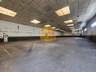 Lloguer Nau industrial a Avinguda de sentmenat 14