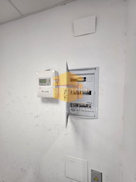 Foto ca82c598-559a-40d1-ab83-6e72dce2bf6e. Alquiler nave industrial en carrer urgell 1 en Santa Perpètua de Mogoda