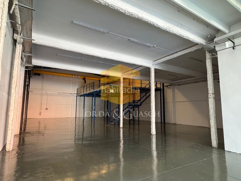 Foto 83374237-183e-4d5e-af46-04f1cd6646c1. Affitto capannone industriale in carrer de la seu d'urgell 9 in Sant Joan Despí