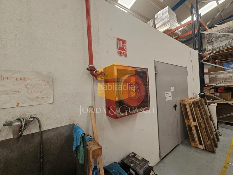 Foto 57fce5ff-597a-44c0-bb72-aefcd7e9eae7. Alquiler nave industrial en carrer de la indústria 2a en Sant Joan Despí
