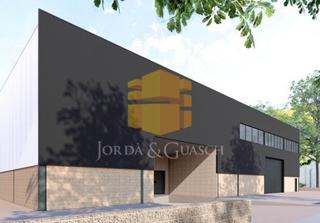 Industrial building in Avinguda del Segle XXI 73