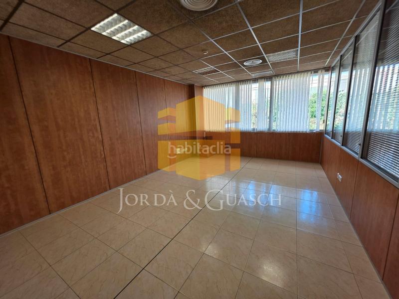 Foto 4053d9d7-af38-4404-81f3-c707b473502b. Affitto capannone industriale in avinguda de l'onze de setembre 7 in Pallejà