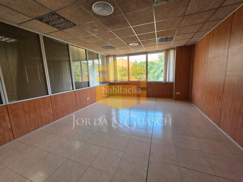 Foto 62c54845-b038-4f54-ad42-364167318fde. Affitto capannone industriale in avinguda de l'onze de setembre 7 in Pallejà