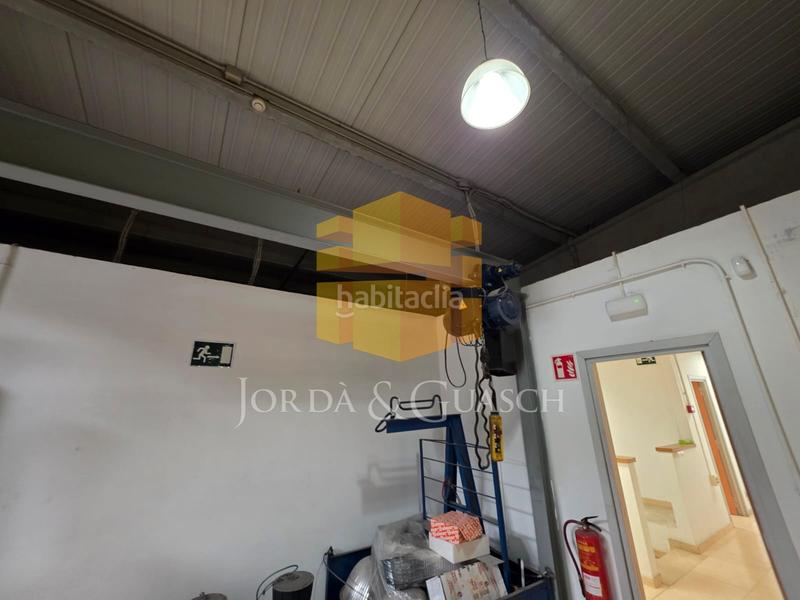 Foto d1922b16-0107-49a3-83d5-61660f830bfb. Affitto capannone industriale in avinguda de l'onze de setembre 7 in Pallejà
