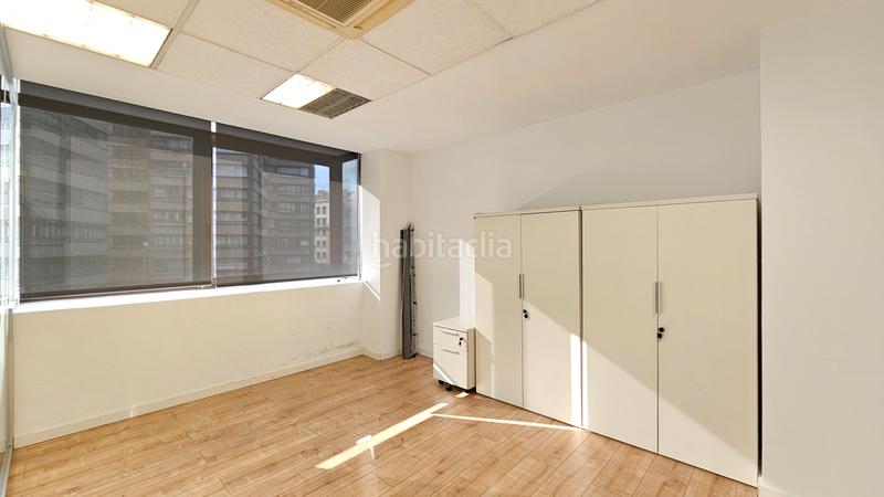 Foto d9cb7a83-0320-4357-977f-4b84727e7d62. Location bureau avec chauffage dans L´Antiga Esquerra de l´Eixample Barcelona