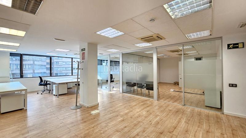Foto 2348f694-2e0d-495d-8482-9aefb5d8403d. Rent office space with heating in L´Antiga Esquerra de l´Eixample Barcelona