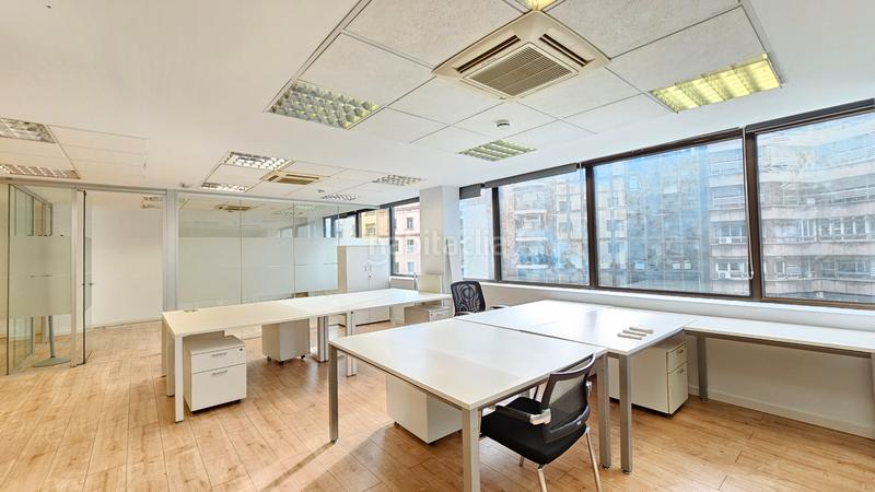Foto 2abb83e4-cf7b-4832-8f25-b2e2324c5fb9. Rent office space with heating in L´Antiga Esquerra de l´Eixample Barcelona