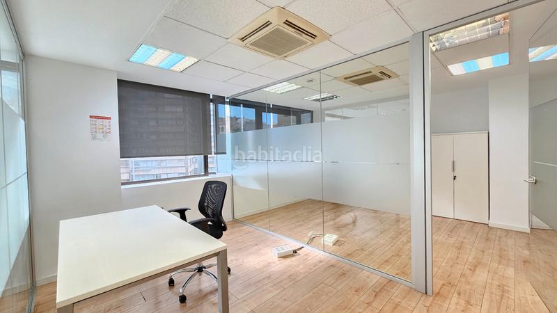 Foto 3c1e7c74-00b7-4f6e-8ecc-b2bf4198e67c. Rent office space with heating in L´Antiga Esquerra de l´Eixample Barcelona