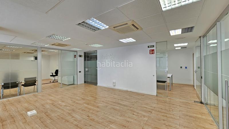 Foto 174d13c1-5746-48d4-a79f-c3ea0c59413e. Lloguer oficina amb calefacció a L´Antiga Esquerra de l´Eixample Barcelona