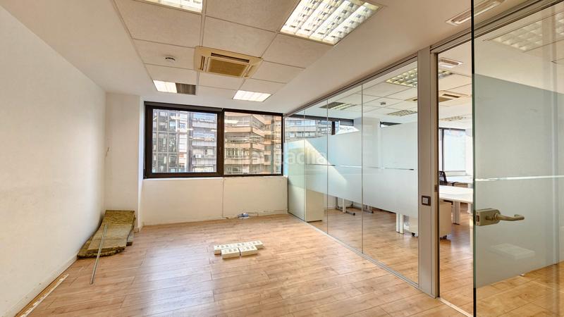 Foto ca0cfbea-3d20-4839-8ec0-cd62c9bfa0e7. Affitto ufficio con riscaldamento in L´Antiga Esquerra de l´Eixample Barcelona