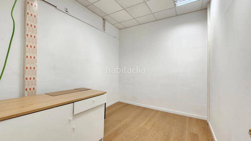 Foto 4289694c-3c26-48d1-8159-78a7acf5fa4e. Alquiler oficina  completamente renovada en Barcelona